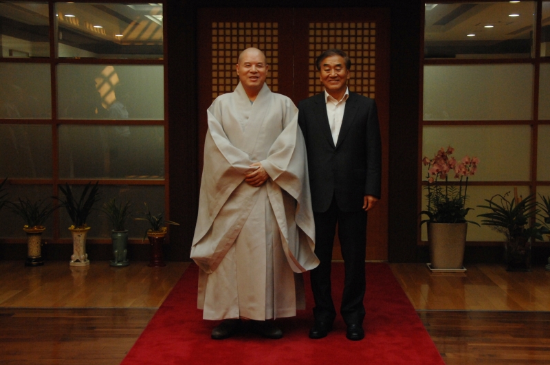 2010.09.06_이재오 장관 예방 (20)